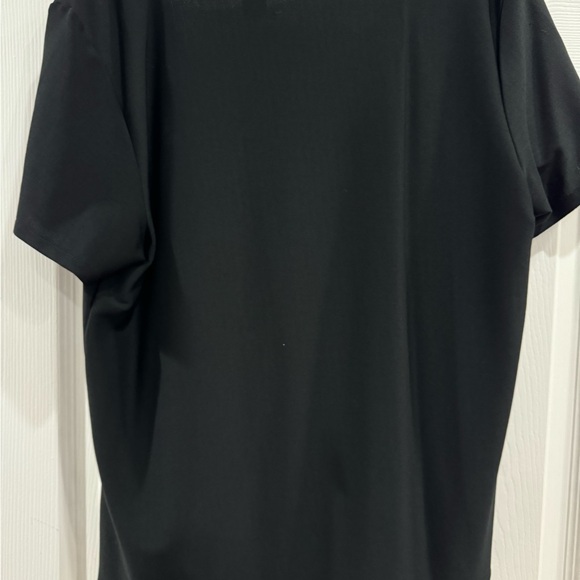 Liz Clabourne Collections XL top with lite beading on the bottom - Picture 4 of 5